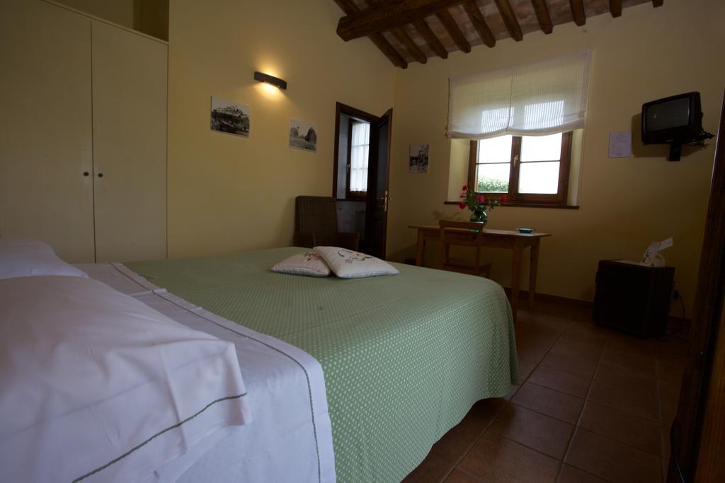 Bio Agriturismo Il Torrione サトゥルニア 部屋 写真