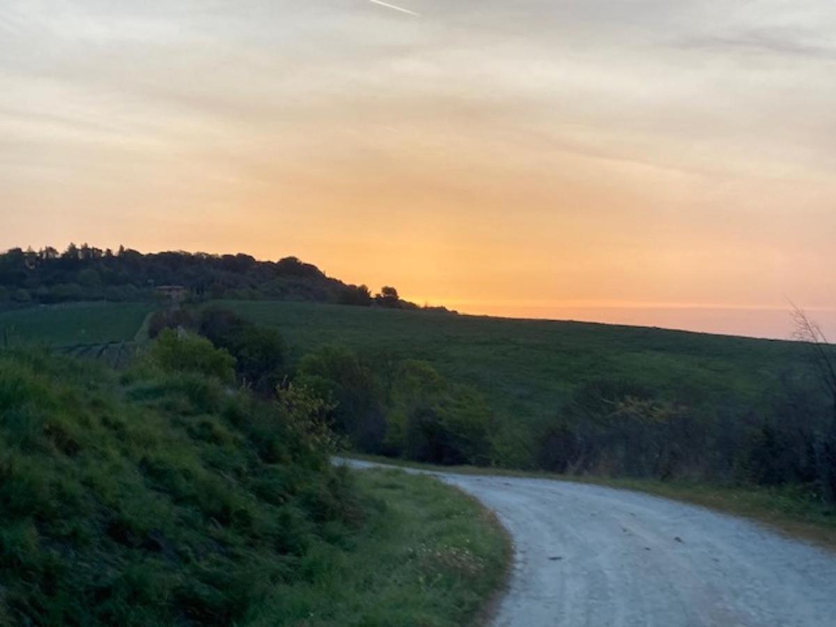 Bio Agriturismo Il Torrione サトゥルニア エクステリア 写真